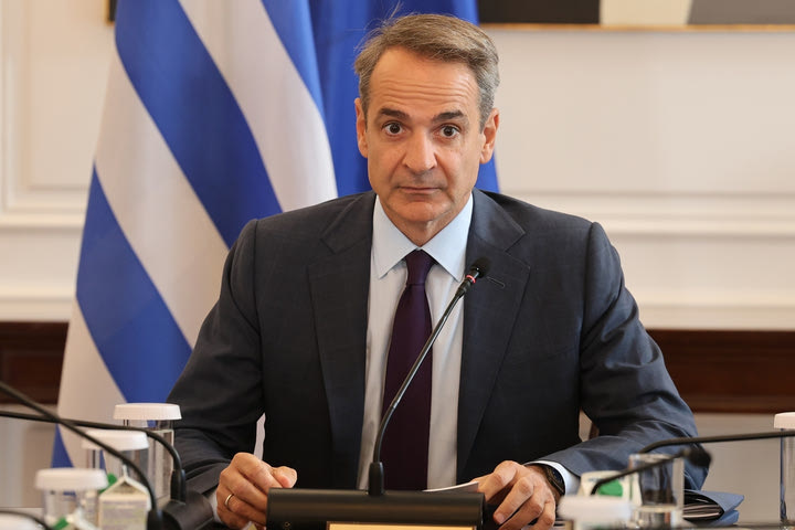 Μητσοτάκης για χρυσό Καραλή: “Συγχαρητήρια Μανόλο! Μη σταματάς να πετάς ψηλά!”