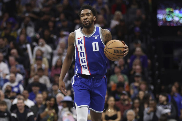 NBA, Κινγκς: Φόβοι ότι ο Μαλίκ Μονκ τραυματίστηκε σοβαρά στο γόνατο – τι σημαίνει αυτό για τον Βεζένκοβ