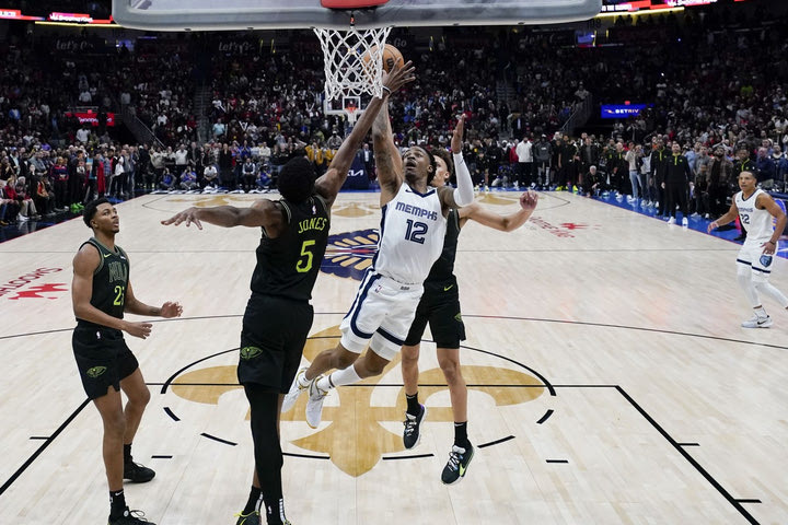 NBA: Επιστροφή-όνειρο Μοράντ από την τιμωρία 25 αγώνων με 34αρα και buzzer-beater στην νίκη των Γκρίζλις με 115-113 επί των Πέλικανς