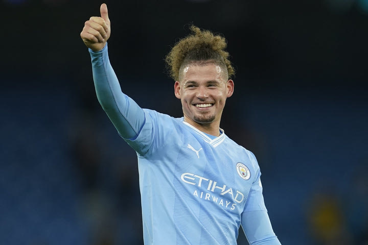 Μάντσεστερ Σίτι: Ανοιχτή σε προτάσεις για τον Φίλιπς, πρώτη στη σειρά η Λιντς