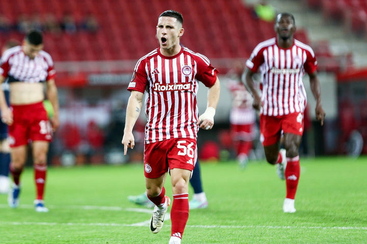 Προσωπικό σόου Ποντένσε και 3-0 ο Ολυμπιακός