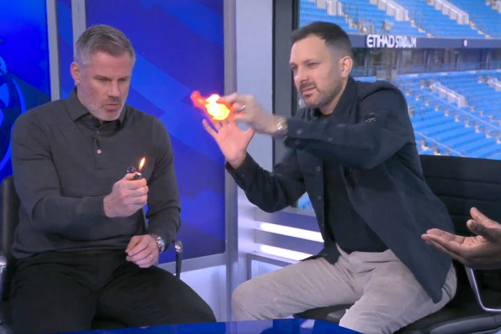 Η φλόγα έγινε παγάκι! Ο μάγος Dynamo που άφησε άφωνους Κάραχερ – Ρίτσαρντς και το κλασικό σχόλιο του Ρόι Κιν