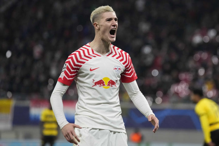 Μάντσεστερ Γιουνάιτεντ, μεταγραφές: Κοντά στη μεταγραφή του Σέσκο η ομάδα του Αμορίμ, ο Σλοβένος απέρριψε τη Νιούκαστλ