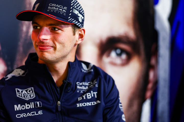 Φερστάπεν: “Φυσικά η Red Bull RB19 είχε αδυναμίες, τις δουλεύουμε για του χρόνου”