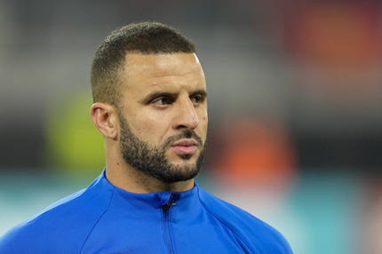 Μάντσεστερ Σίτι: Σάλος με τον Γουόκερ, που βρίσκεται ανάμεσα σε πρώην και νυν