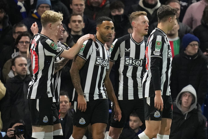 Άστον Βίλα – Νιούκαστλ 1-3: Ξέσπασε μέσα στο Μπέρμιγχαμ κι επέστρεψε σε τροχιά Ευρώπης