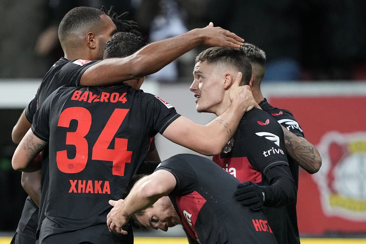 Λεβερκούζεν – Άιντραχτ 3-0: Σαρωτική ξανά η ομάδα του Αλόνσο