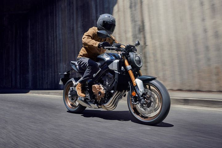 Τι αλλαγές φέρνει το 2024 για τις Honda CB650R και CBR650R
