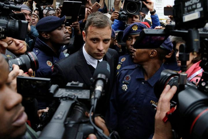 O Oscar Pistorius είναι ένας ακόμη γυναικοκτόνος που κυκλοφορεί ελεύθερος