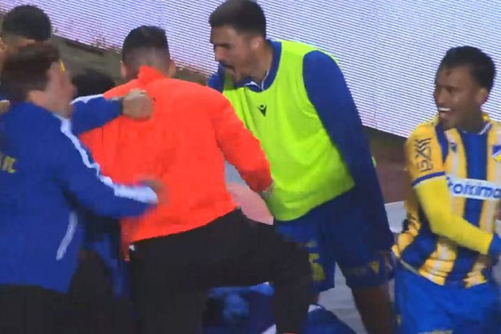 ΑΠΟΕΛ – Ανόρθωση 1-0: Ο Τομανέ έκρινε το επεισοδιακό ντέρμπι κορυφής