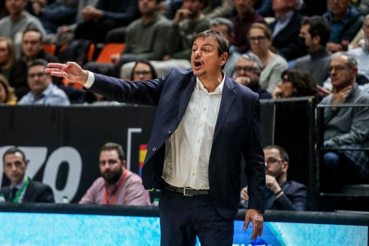 Αταμάν: “Σημαντική νίκη σε ένα βράδυ που έλειπε ο Σλούκας και ο Ναν έκανε το χειρότερό του παιχνίδι επιθετικά”