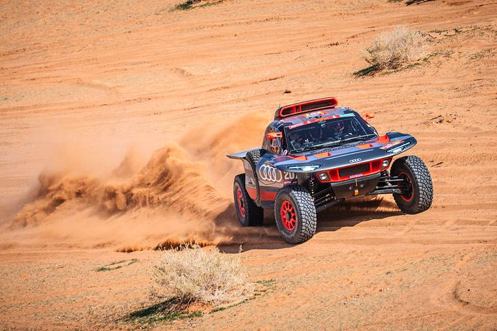 Ράλι Ντακάρ: O Έκστρομ της Audi ταχύτερος στις “κατατακτήριες”