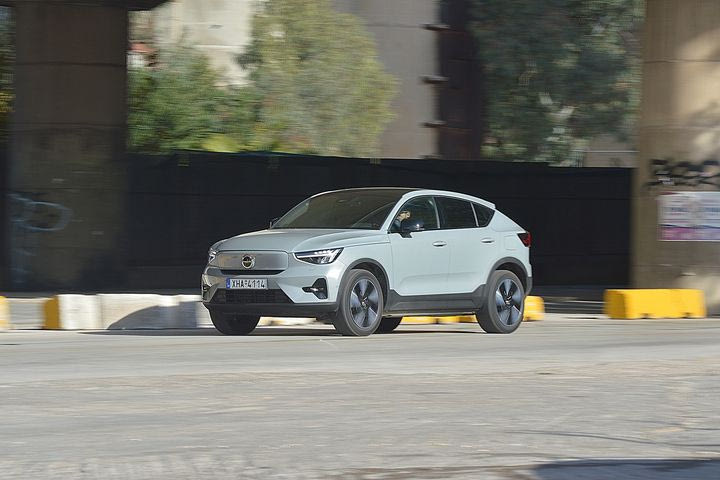 Δοκιμή του ανανεωμένου ηλεκτρικού premium SUV Volvo C40 Recharge στην έκδοση με τους 252 ίππους