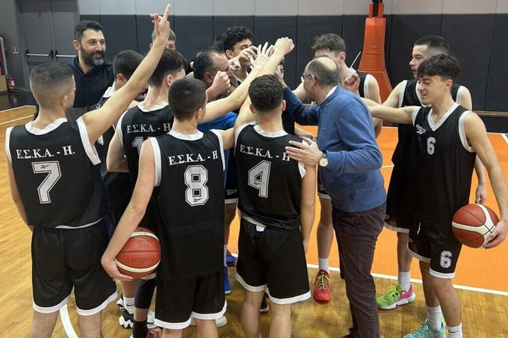 Ο Βαγγέλης Λιόλιος παρακολούθησε από κοντά τα πρωταθλήματα ενώσεων U15 και U16