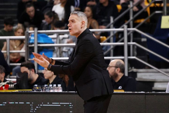 Καστρίτης: “Σαν ραβδάκι που μας άγγιξε όλους η ενέργεια από την πρόκριση του ποδοσφαιρικού Άρη”