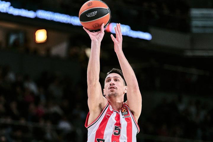Ρεάλ Μαδρίτης – Ολυμπιακός: Εκτός αγώνα ο Λαρεντζάκης με πρόβλημα στη μέση