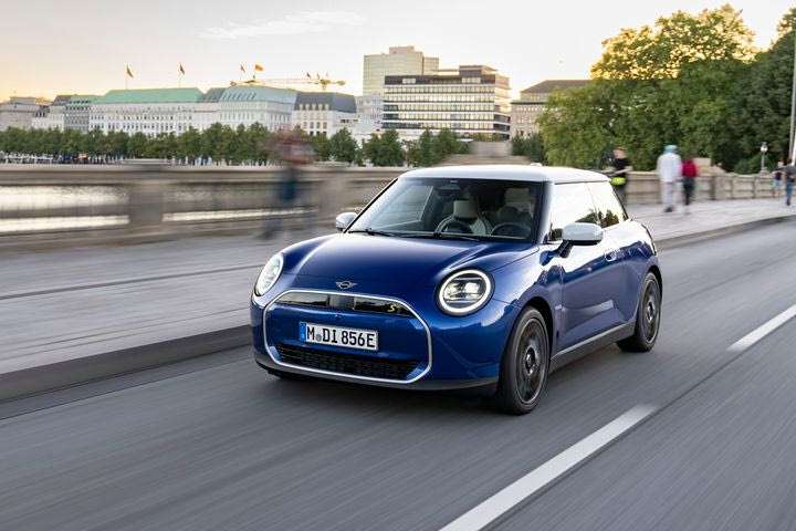 Έτσι μένει σε τροχιά ανάπτυξης η MINI και εξελίσσει το ηλεκτρικό της μέλλοντος