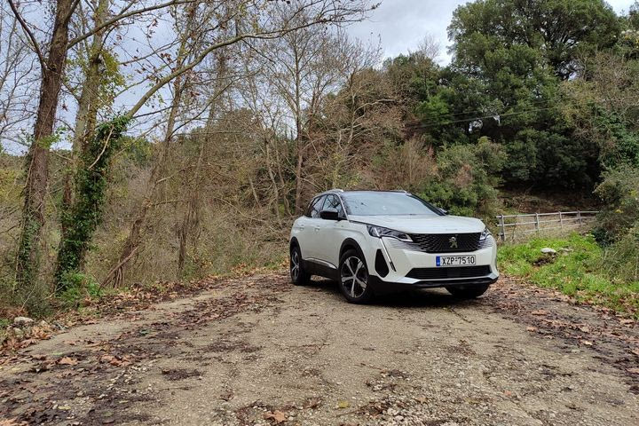 Δοκιμή του SUV Peugeot 3008 1.5 BlueHDi 130 EAT8