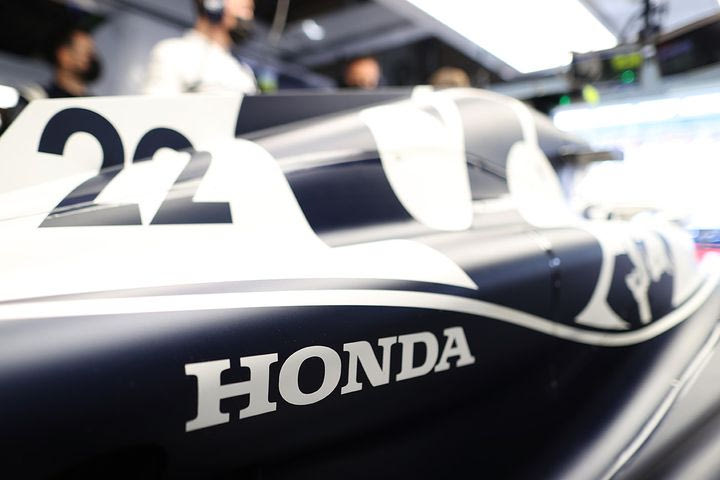 Σενάρια για πιθανή μετάβαση της Haas F1 από τη Ferrari στη Honda το 2026