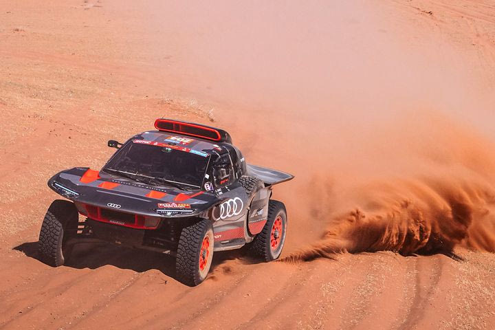 Οι Κάρλος Σάινθ και Ρίκι Μπράμπεκ θριαμβευτές του Ράλι Ντακάρ 2024