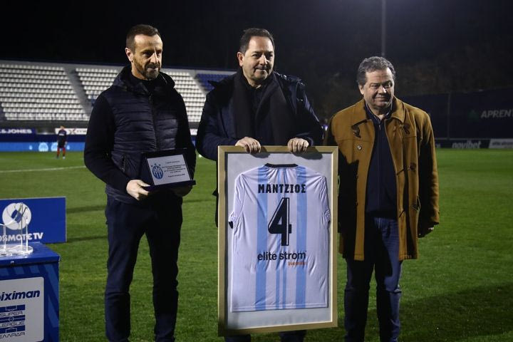 Κηφισιά – Άρης: Οι γηπεδούχοι βράβευσαν τον Μάντζιο