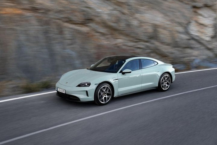 Αυτές είναι οι βελτιώσεις της νέας Porsche Taycan που θα την κάνουν ακόμα πιο συναρπαστική και γρήγορη