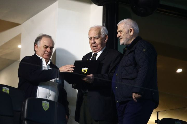 Η βράβευση του Αλέκου Παππά