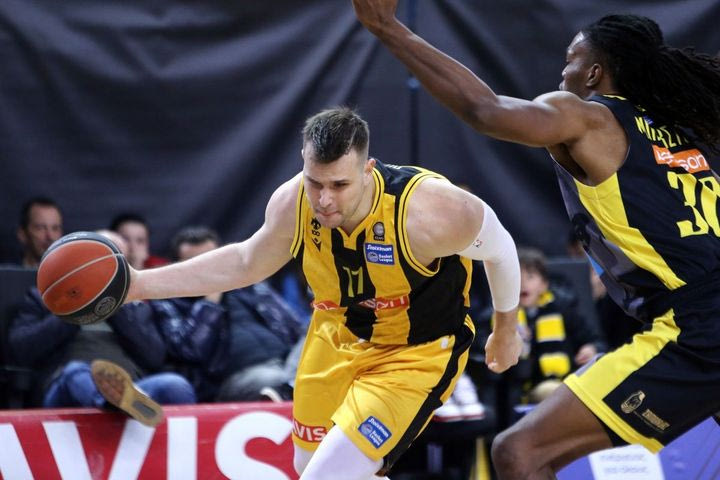 NBA: Οι Μπακς απέκτησαν τα δικαιώματα του Αγραβάνη στην ανταλλαγή του Λόπεζ στους Κινγκς