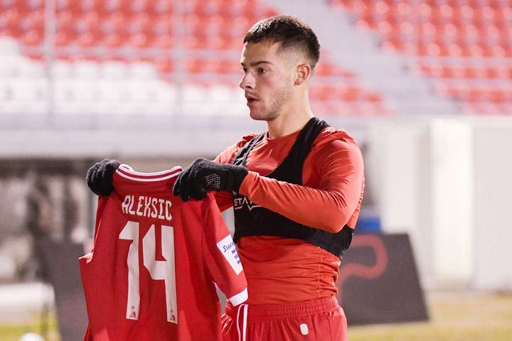 Πανσερραϊκός – Άρης 1-1: Ο Άλεκσιτς πλήγωσε τους κίτρινους στις καθυστερήσεις και τους πήρε τη νίκη μέσα από τα χέρια