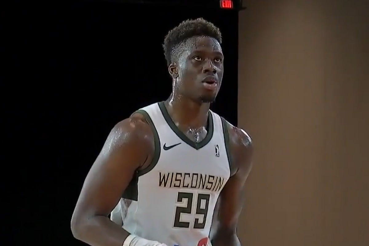 G-League: Καλή εμφάνιση από τον Άλεξ Αντετοκούνμπο με τη θυγατρική των Μπακς κόντρα σε εκείνη των Μπουλς