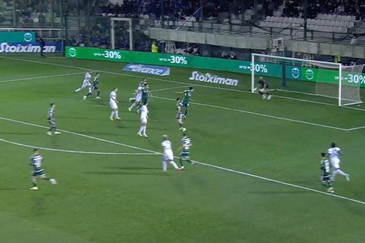 Ο Αράο με κεφαλιά έβαλε το αυτογκόλ για το 1-1 της Κηφισιάς κόντρα στον Παναθηναϊκό