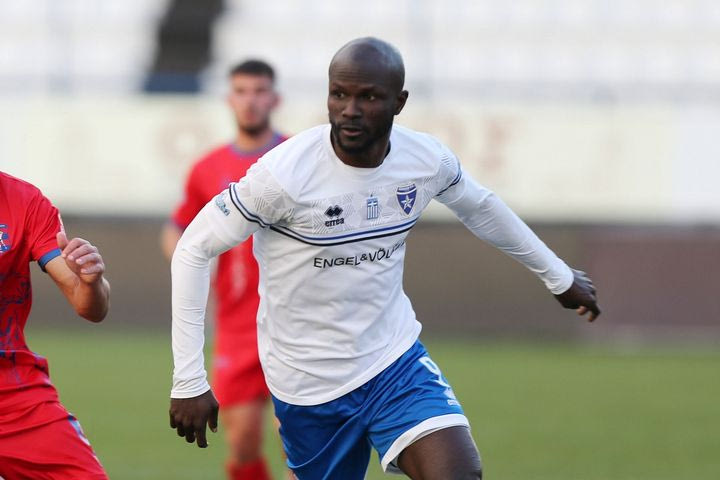 Super League 2: Απαλλάχθηκαν Αρίμπας και Καλαμάτα από την κατηγορία ρατσιστικής επίθεσης στον Ντάουντα