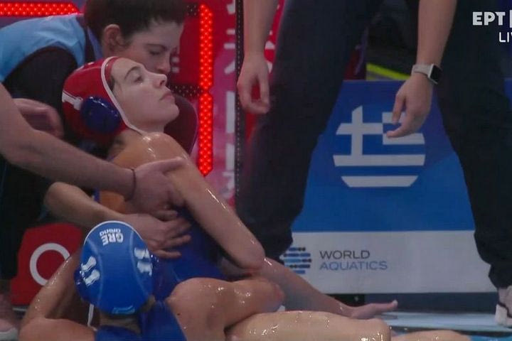 Ισπανία – Ελλάδα 10-9: Αποχώρησε υποβασταζόμενη η Διαμαντοπούλου
