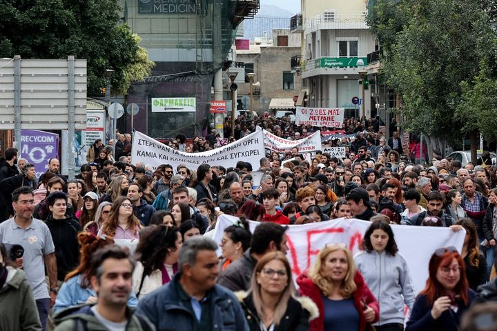 Απεργία: Ποιοι συμμετέχουν, τα αιτήματά τους – Πώς θα κινηθούν τα ΜΜΜ