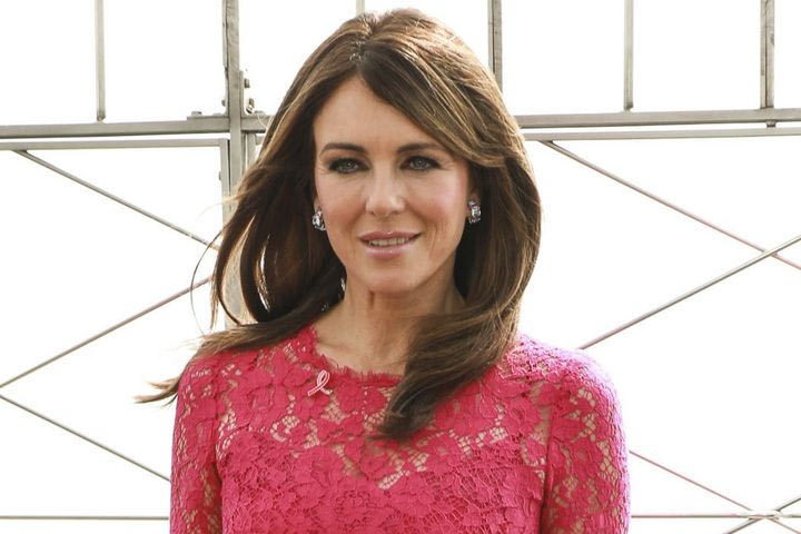 Elizabeth Hurley: Σε ερωτικές στιγμές με γυναίκα σε ταινία του γιου της