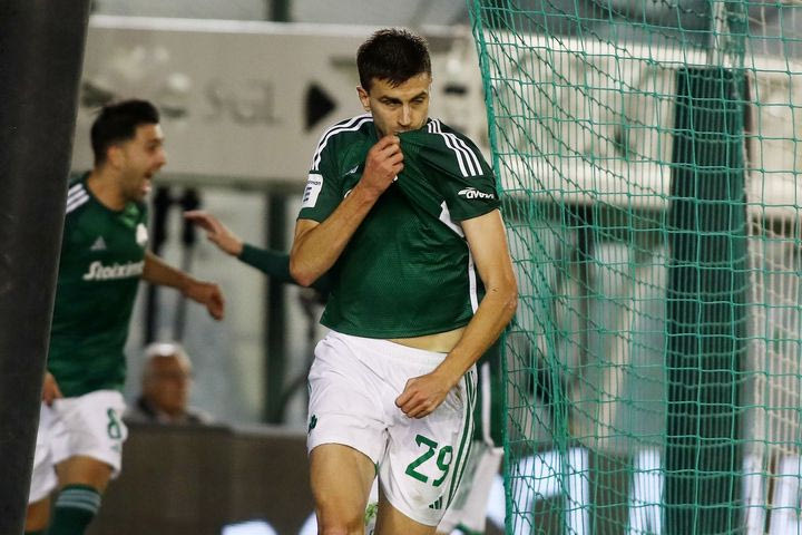 Ο Γερεμέγεφ με κεφαλιά έκανε το 2-0 για τον Παναθηναϊκό