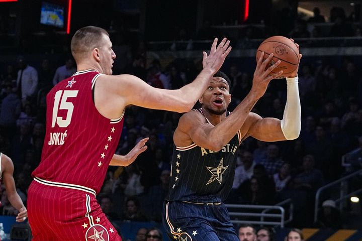 Γιάννης Αντετοκούνμπο: Οι Μαϊάμι Χιτ μπορεί να κινηθούν για τον Greek Freak και άλλους σούπερ σταρς το 2027 σύμφωνα με το ESPN