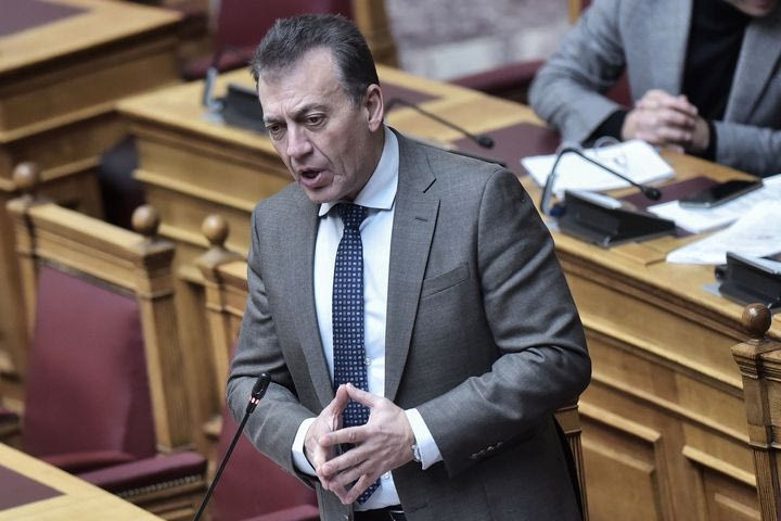 Βρούτσης: “Η προσπάθεια του υπουργείου δεν είναι μόνο η αντιμετώπιση της βίας, αλλά και η προστασία των αθλητών”