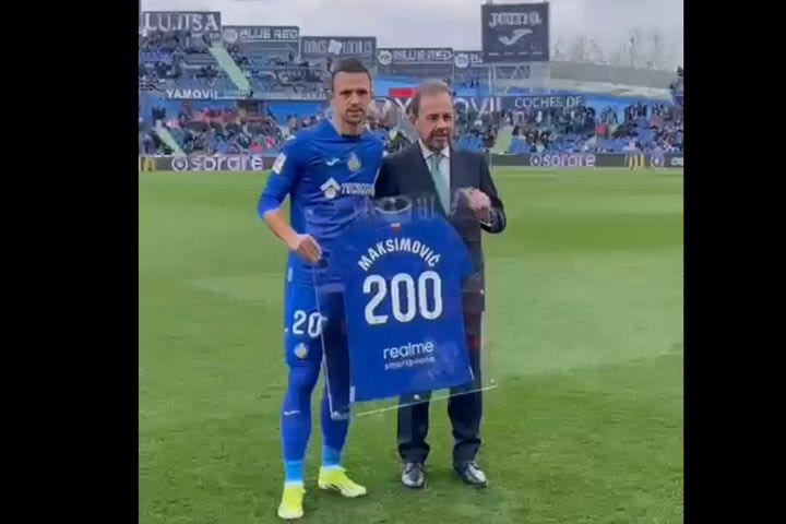 Η Χετάφε τίμησε τον Μακσίμοβιτς για το milestone των 200 συμμετοχών του