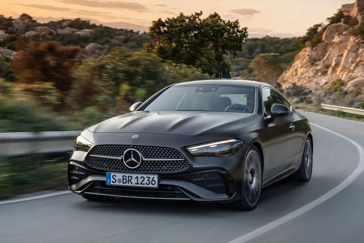 Η κομψή Mercedes-Benz CLE Coupe είναι εδώ ως αντίβαρο στα SUV με ανάλογη τιμή