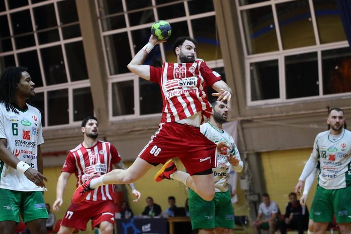Ολυμπιακός – Μπρίξεν 37-25 : Κέρδισε εύκολα για δεύτερη φορά του Ιταλούς και προκρίθηκε στα προημιτελικά του European Cup