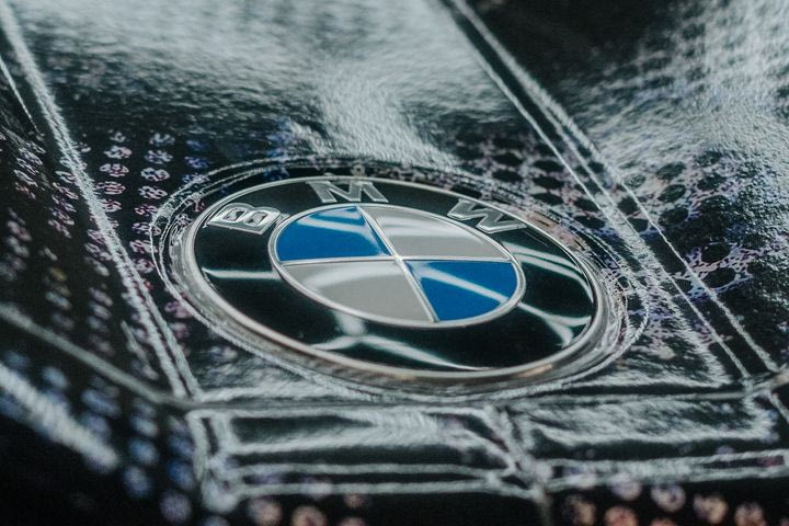 Το αυτοκίνητο- έργο τέχνης της BMW θα είναι στον 24ωρο του Le Mans με το νούμερο 20 στις πόρτες