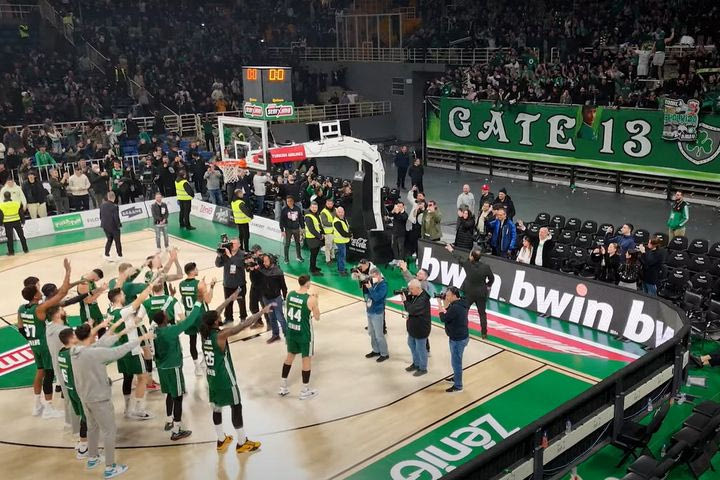 Η ξεχωριστή ματιά της επιβλητικής νίκης του Παναθηναϊκού AKTOR επί της Αρμάνι και η αποθέωση του κόσμου