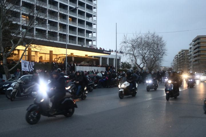Η Ελληνική Αστυνομία βάζει “στοπ” στις συγκεντρώσεις των φίλων του ΠΑΟΚ και του Άρη πριν από το ντέρμπι