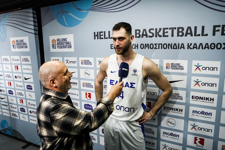 Ο Γιώργος Παπαγιάννης στο SPORT24: “Αντιπροσωπεύουμε μια μεγάλη χώρα που θέλει πάντα να είναι η σημαία της ψηλά”