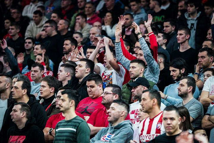 Ο Ερυθρός Αστέρας απέκλεισε δια βίου τους οπαδούς που έκαναν επεισόδια στον αγώνα με την Ζάλγκιρις