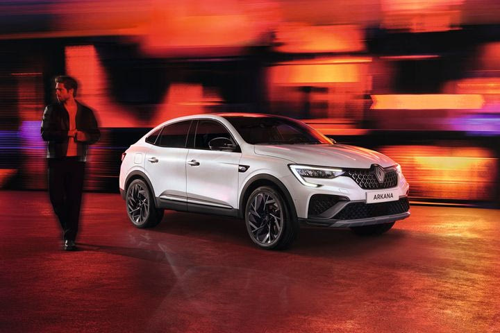Το νέο Arkana SUV προσφέρεται με έκπτωση έως και 4.000 ευρώ από τη Renault