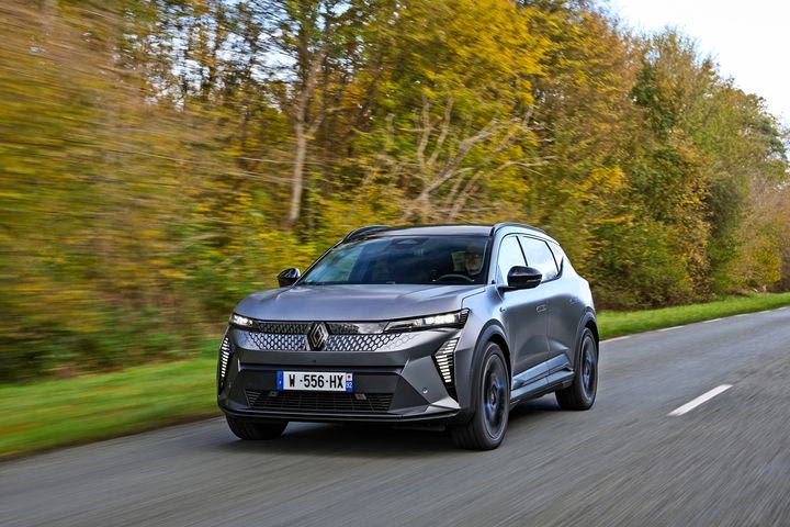 To SUV Renault Scenic είναι το Ευρωπαϊκό Αυτοκίνητο της Χρονιάς για το 2024