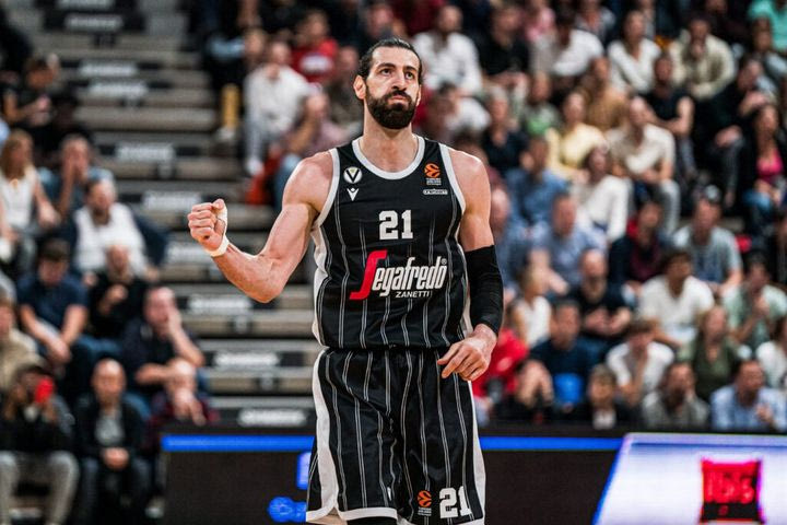 Η Βίρτους Μπολόνια αποχαιρέτησε τον Σενγκέλια με ένα συγκινητικό VIDEO και άνοιξε τον δρόμο για την ένταξή του στην Μπαρτσελόνα