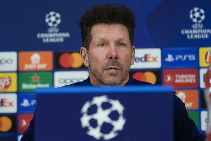 Σιμεόνε: “Δεν έχω ξαναδεί να ελέγχει το VAR εκτέλεση στη διαδικασία των πέναλτι, όποιος είδε διπλή επαφή να σηκώσει το χέρι του”